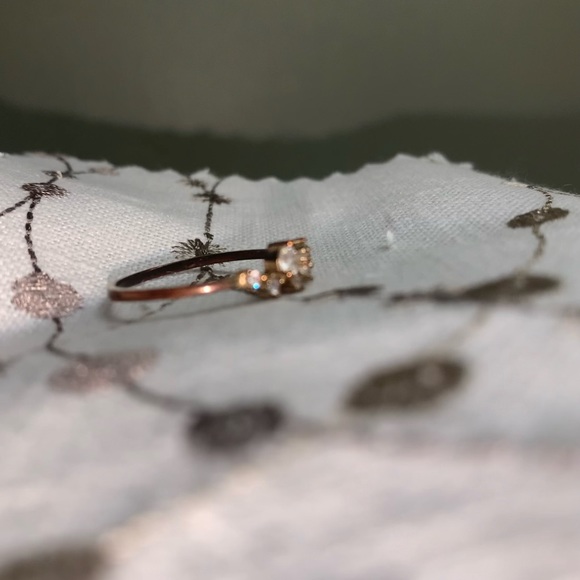 (2for$30)Zircon Rose Gold Ring Size 9 - Picture 4 of 8